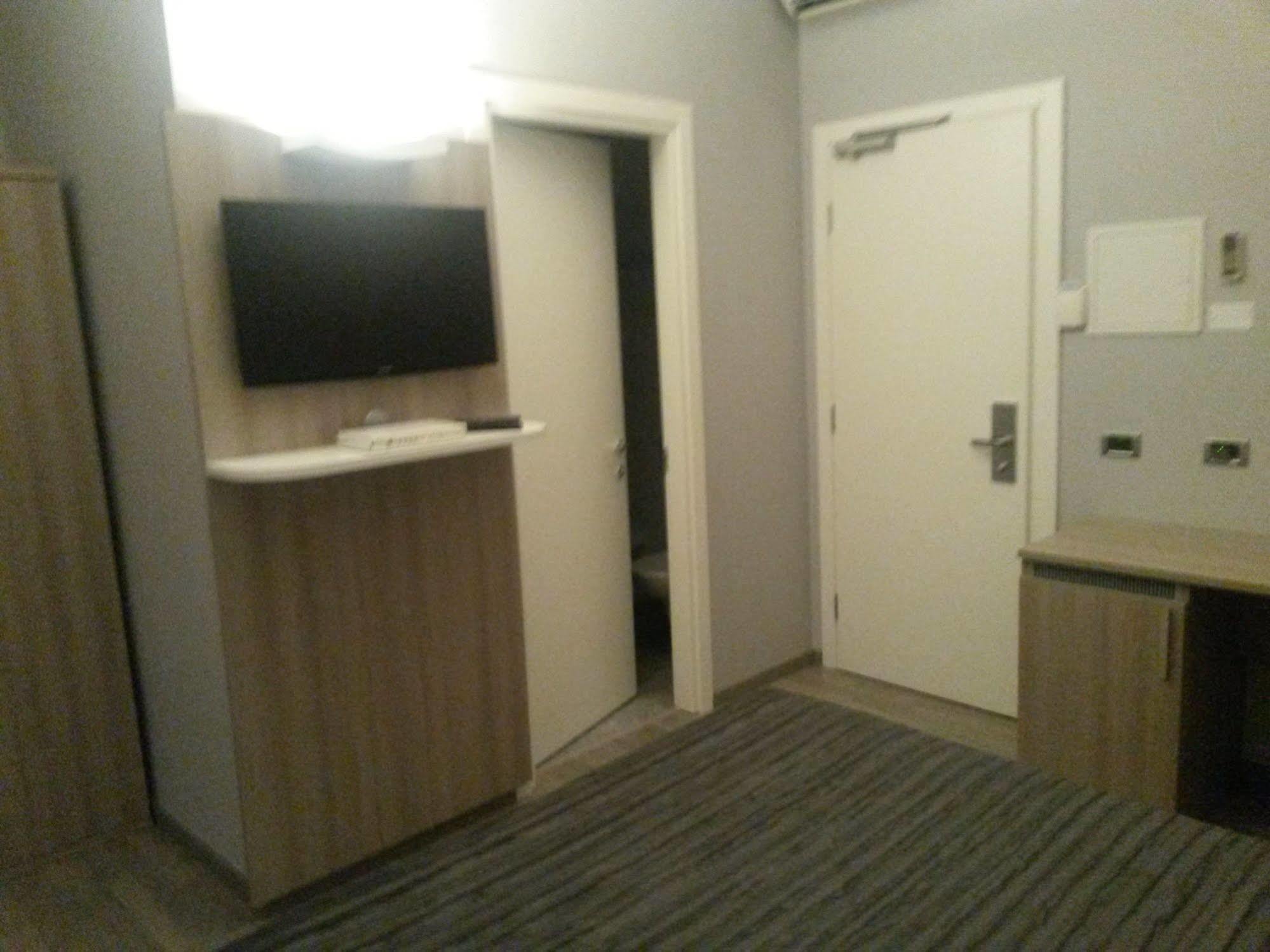 Meuble' Atlantic Hotel Treviglio