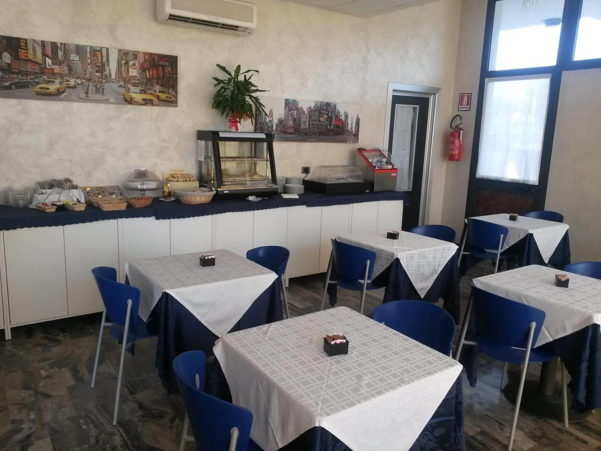 Meuble' Atlantic 3* Treviglio